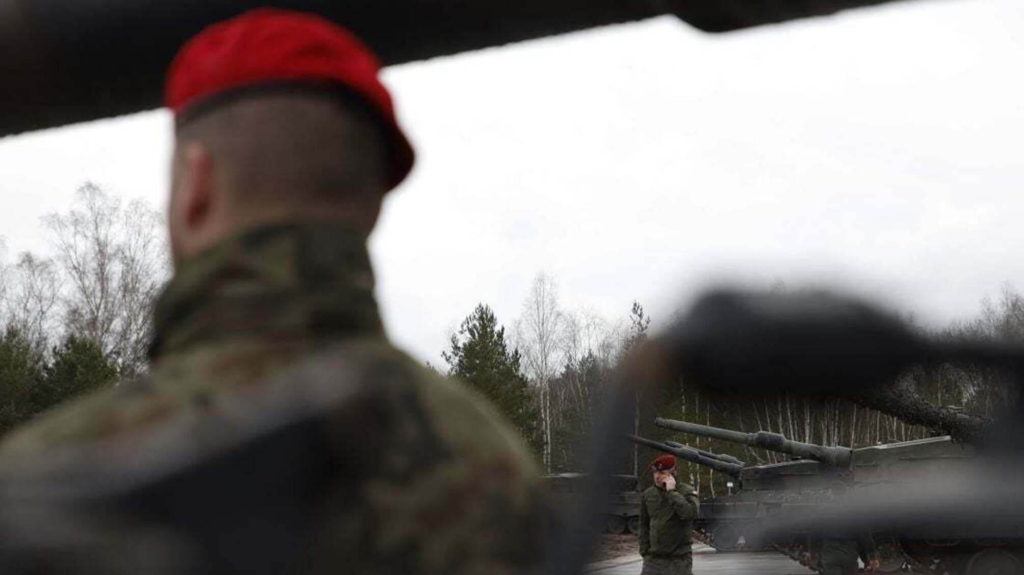 Чому Польща відправляє свої війська до литовського та німецького кордонів