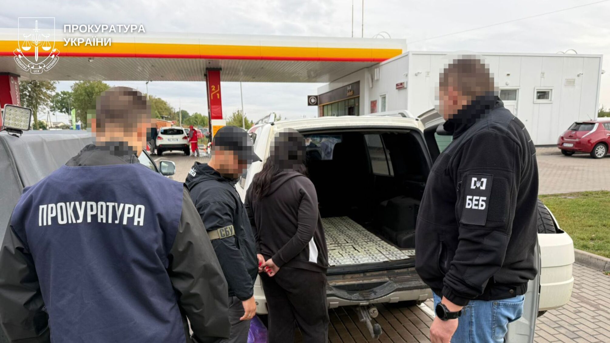 Жительку Вінниччини судитимуть за схему з 'волонтерськими' автівками