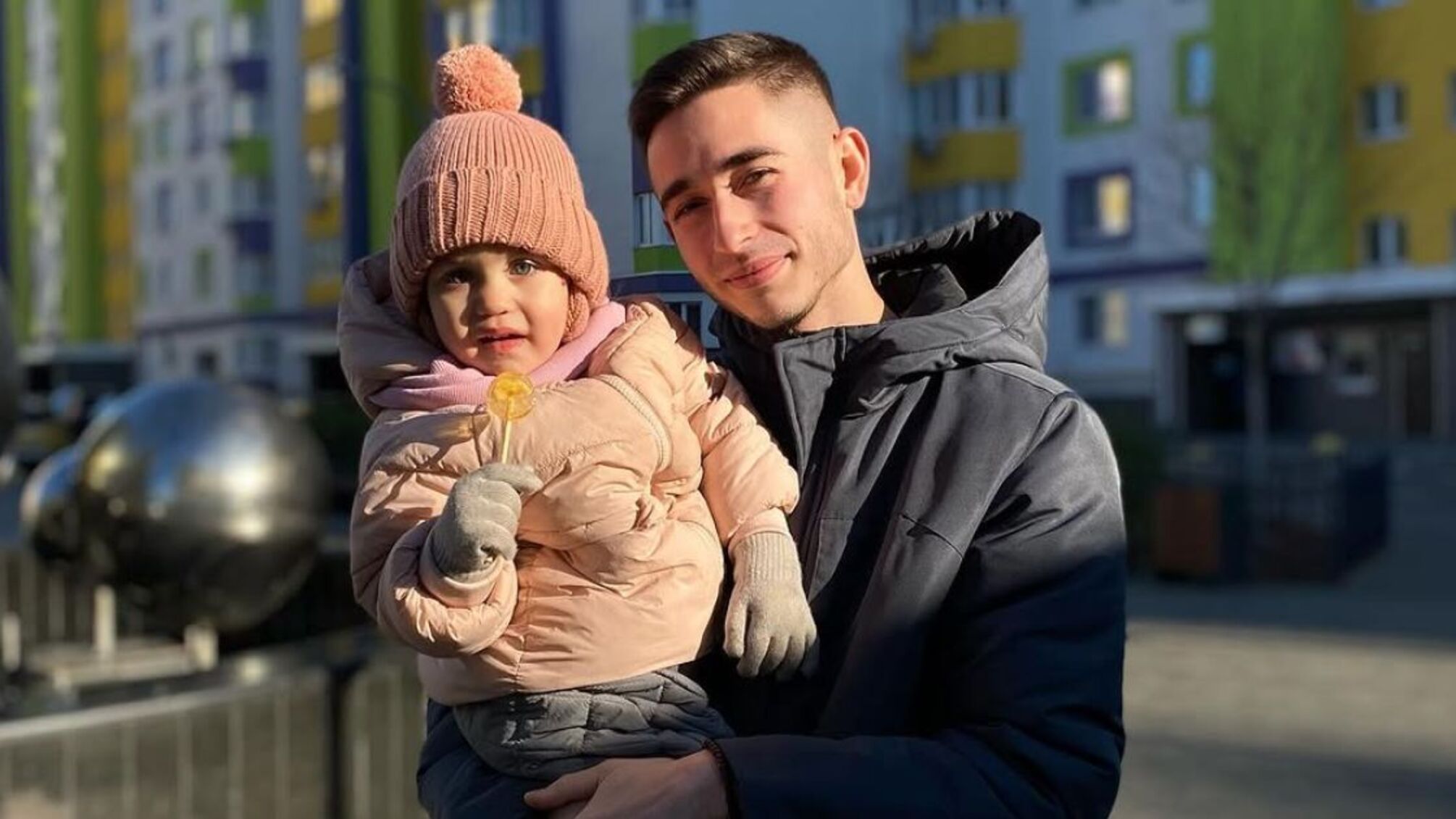 Роман Сасанчин хоче повернути доньку в Україну після розлучення