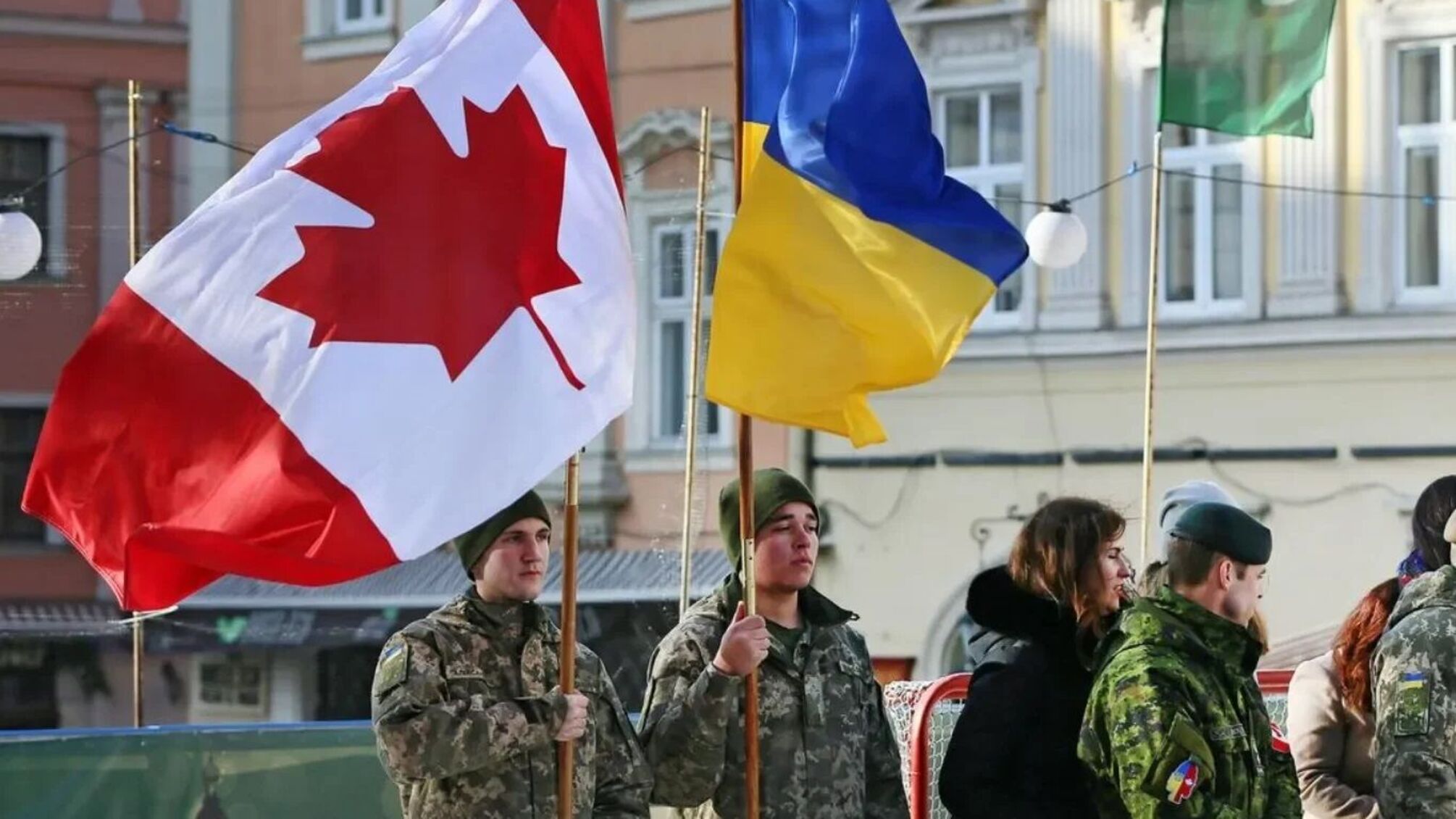 У Канаді українцям нагадали про службу в армії: імміграційна служба просить довідки