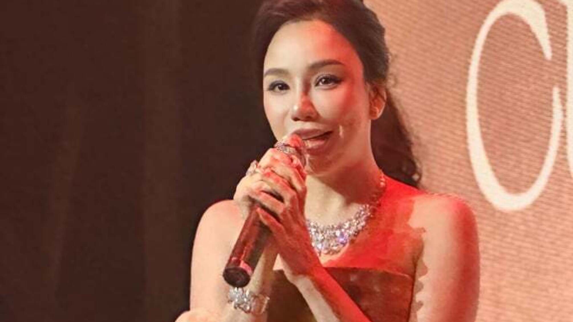 Вьетнамская певица исполнила переводы песен Тины Кароль и Русланы без разрешения