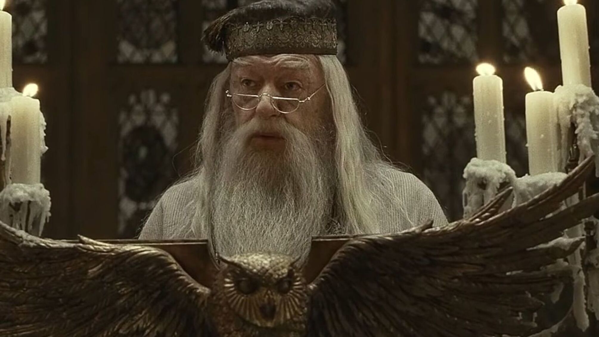 Первые фото Литгова в образе Дамблдора