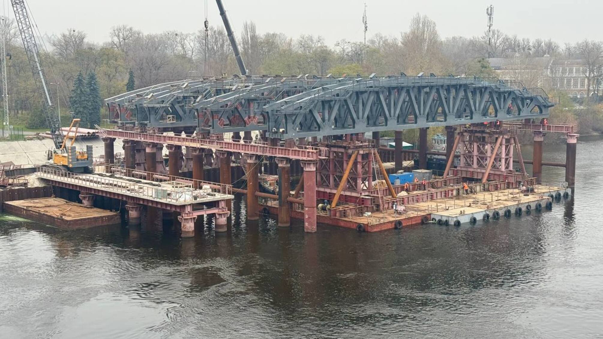 У Кличка розповіли, як проходить ремонт одного з головних мостів Києва