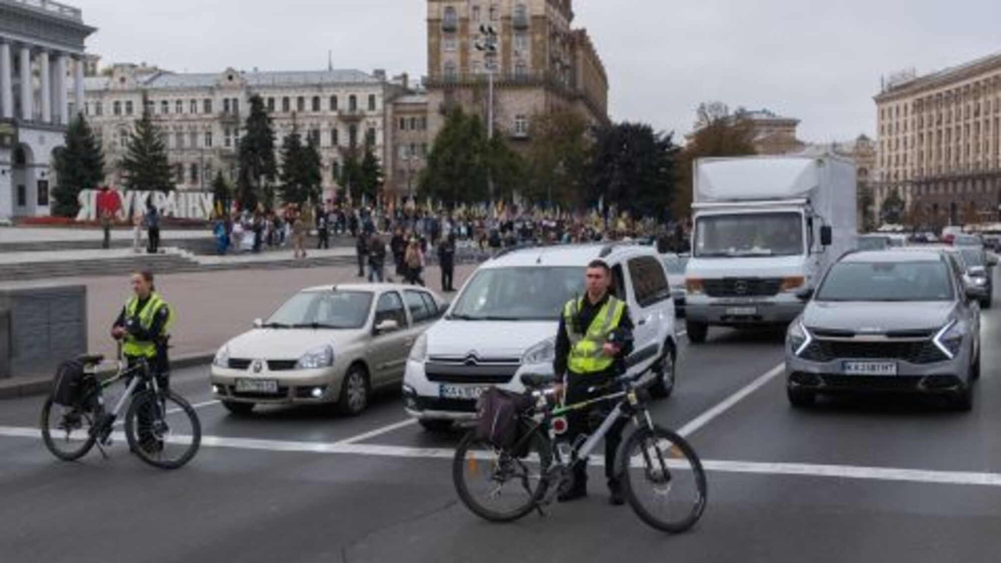 В столице предлагают вводить минутную остановку поездов метро каждый день