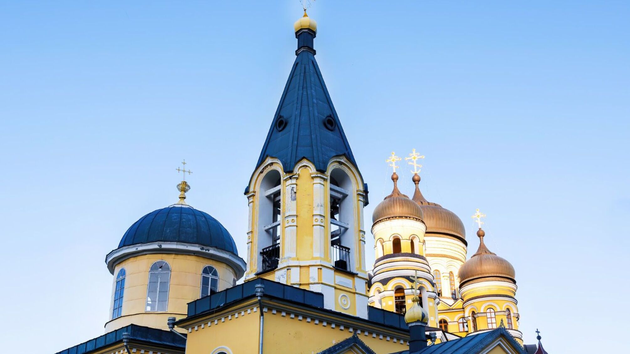 21 листопада вітають з іменинами Олександра