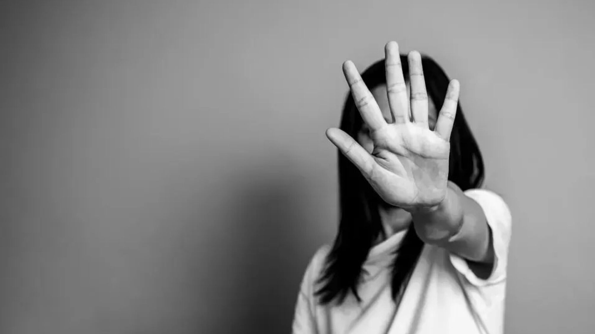 25 листопада — міжнародний день боротьби з насильством над жінками