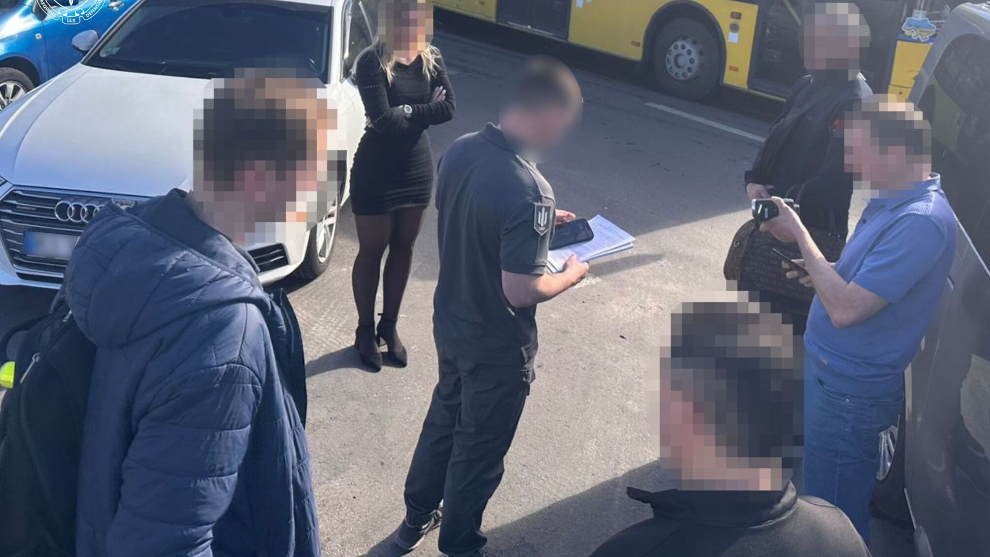 Двоє експоліцейських у Дніпрі за гроші видаляли дані з баз – понад 500 записів зникли
