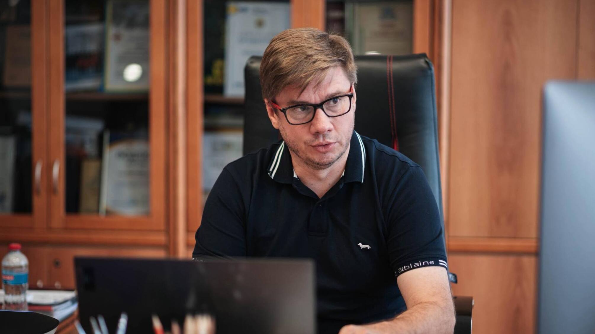 У день прийому громадян – вихідний: активістка заскочила голову Полтавської облради Біленького у ресторані
