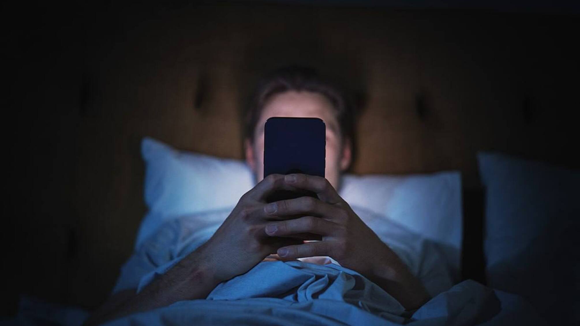 Частый просмотр видео в TikTok и Instagram вредит вниманию, памяти и психическому здоровью.