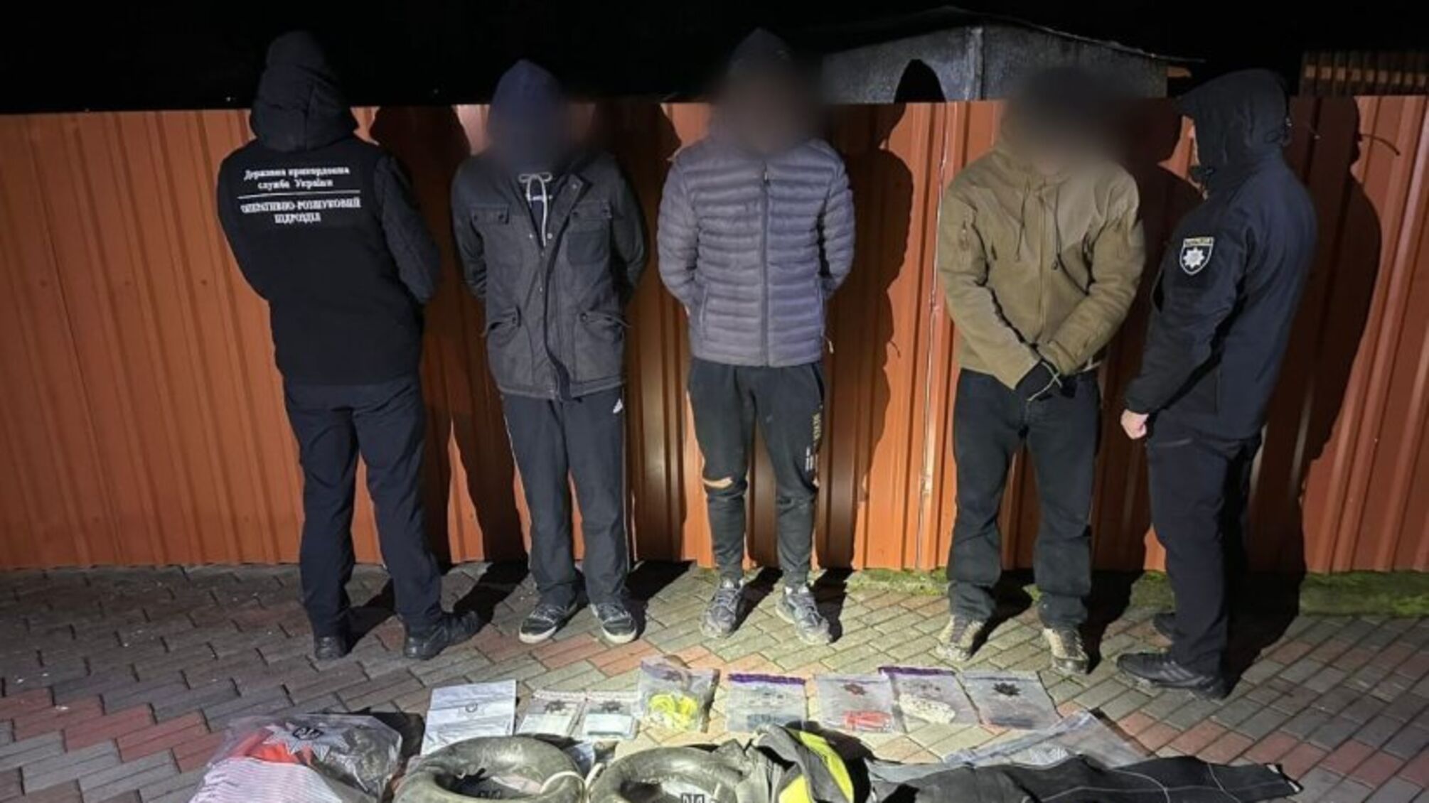 Переправа за $10 тисяч: біля кордону з Румунією затримали 'водолазів' і їхнього інструктора (відео)