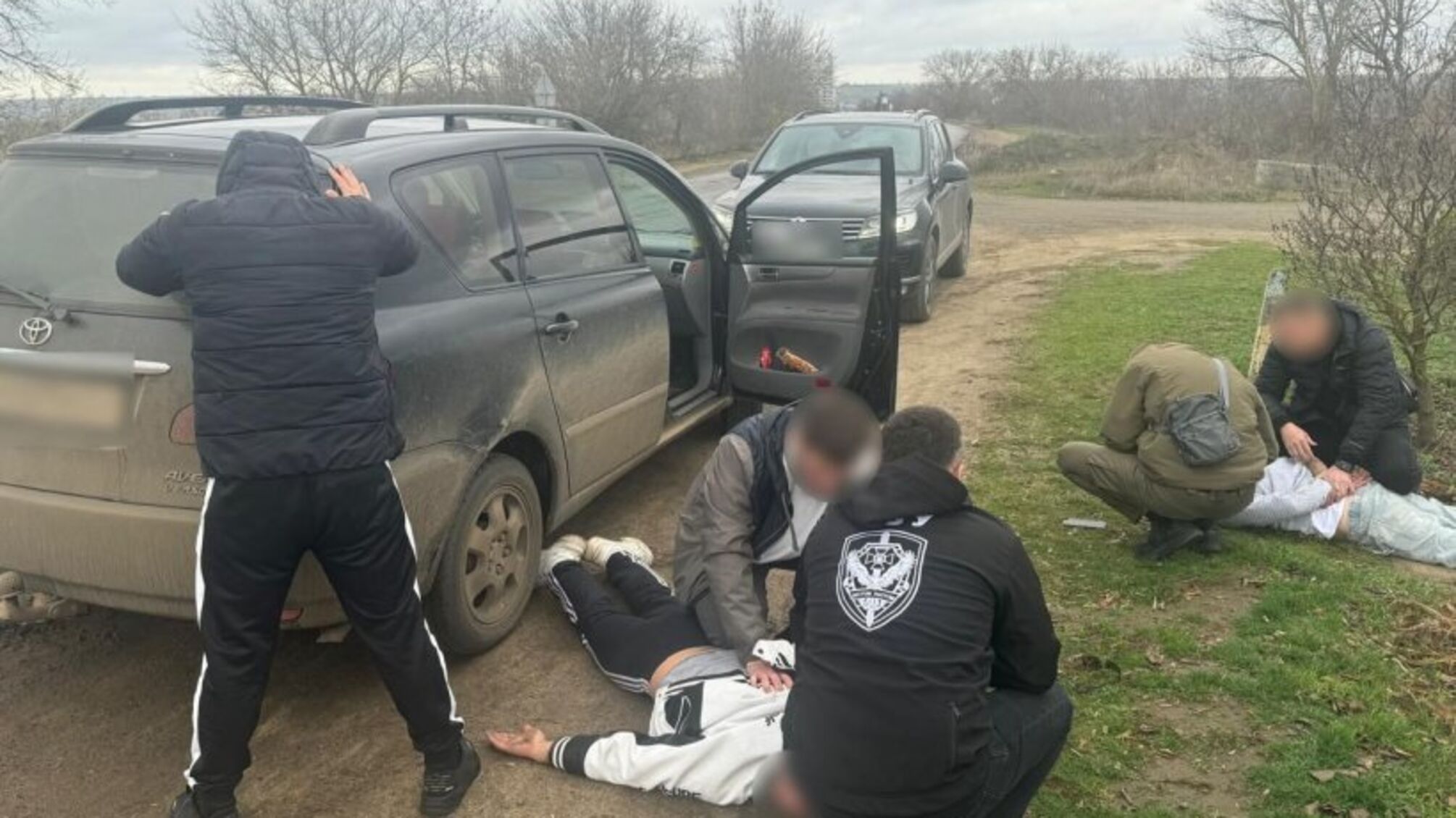 Бегство в Молдову за 13 тысяч долларов: в Одесской области мужчину везли в багажнике авто