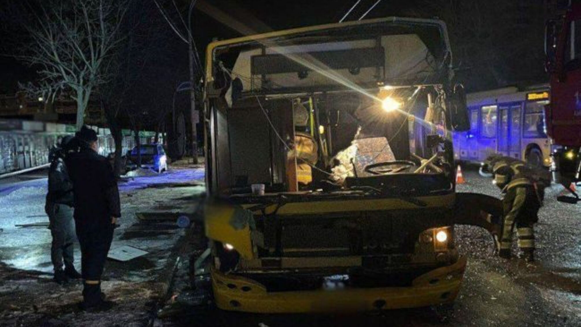 Надзвичайна подія в Києві: вибухнув пасажирський автобус