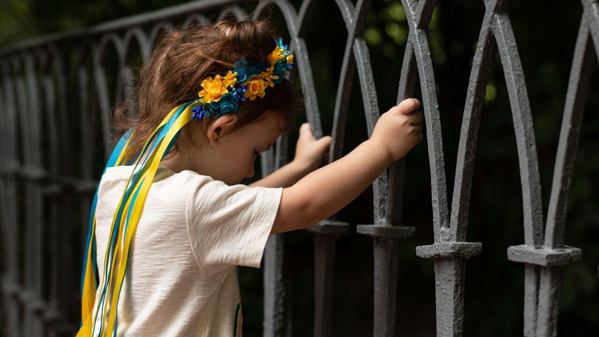 'Перевиховання' під дулами: навіщо кремль краде українських дітей