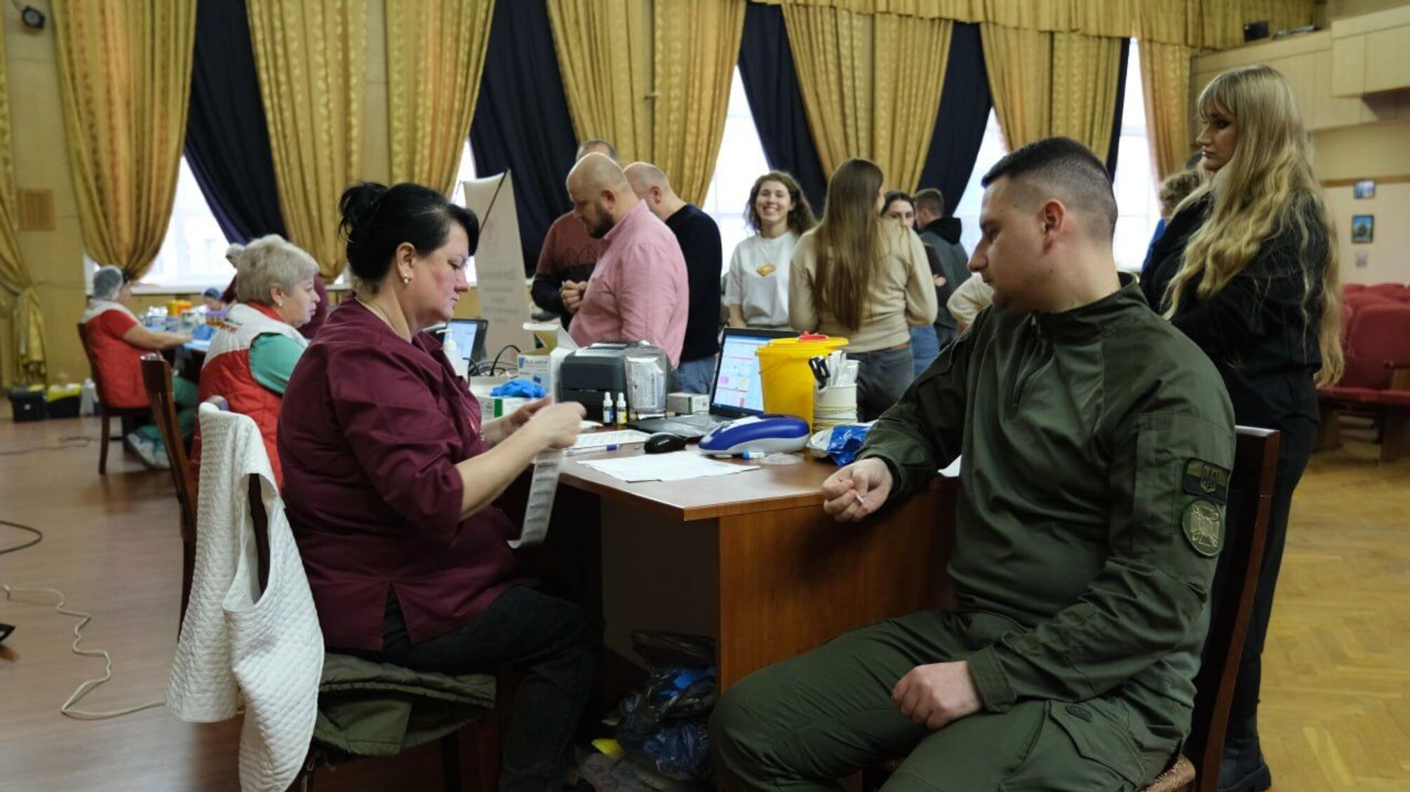 87 доноров: в ГУИС Украины провели сбор крови для военных и гражданских, пострадавших от обстрелов