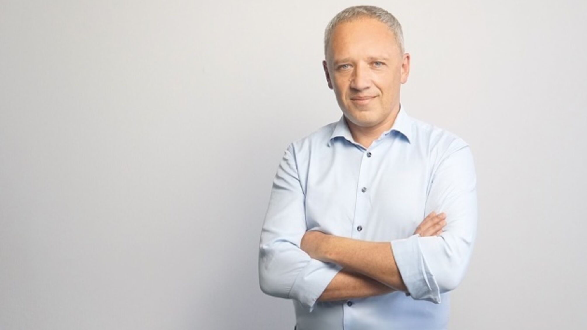 Мер Чернівців Роман Клічук звинуватив Лужанський спиртзавод у токсичних скидах у Прут: місто задихається від смороду