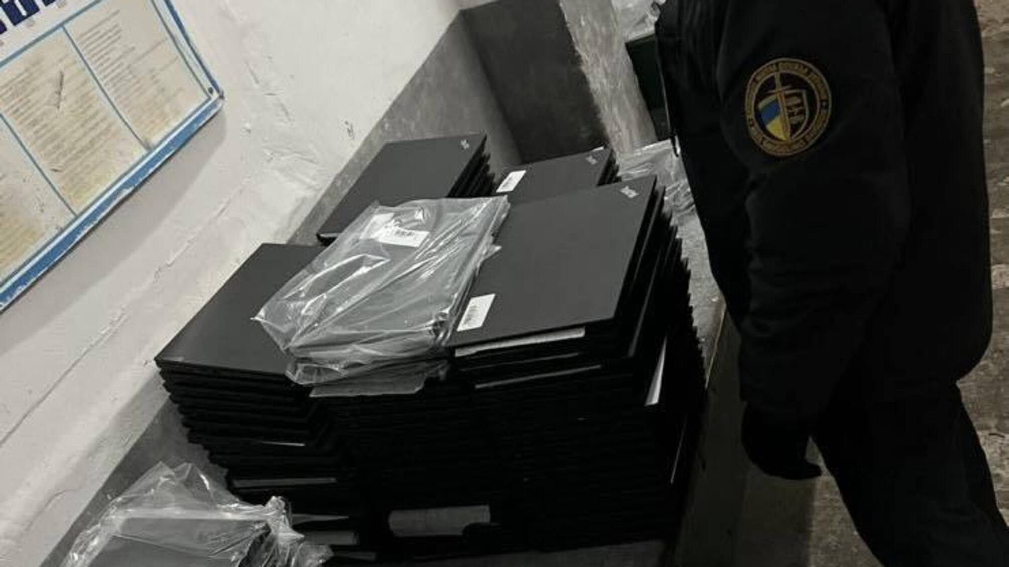В Украине остановили контрабанду ноутбуков на миллион: подробности из пункта пропуска 'Шегини-Медика'