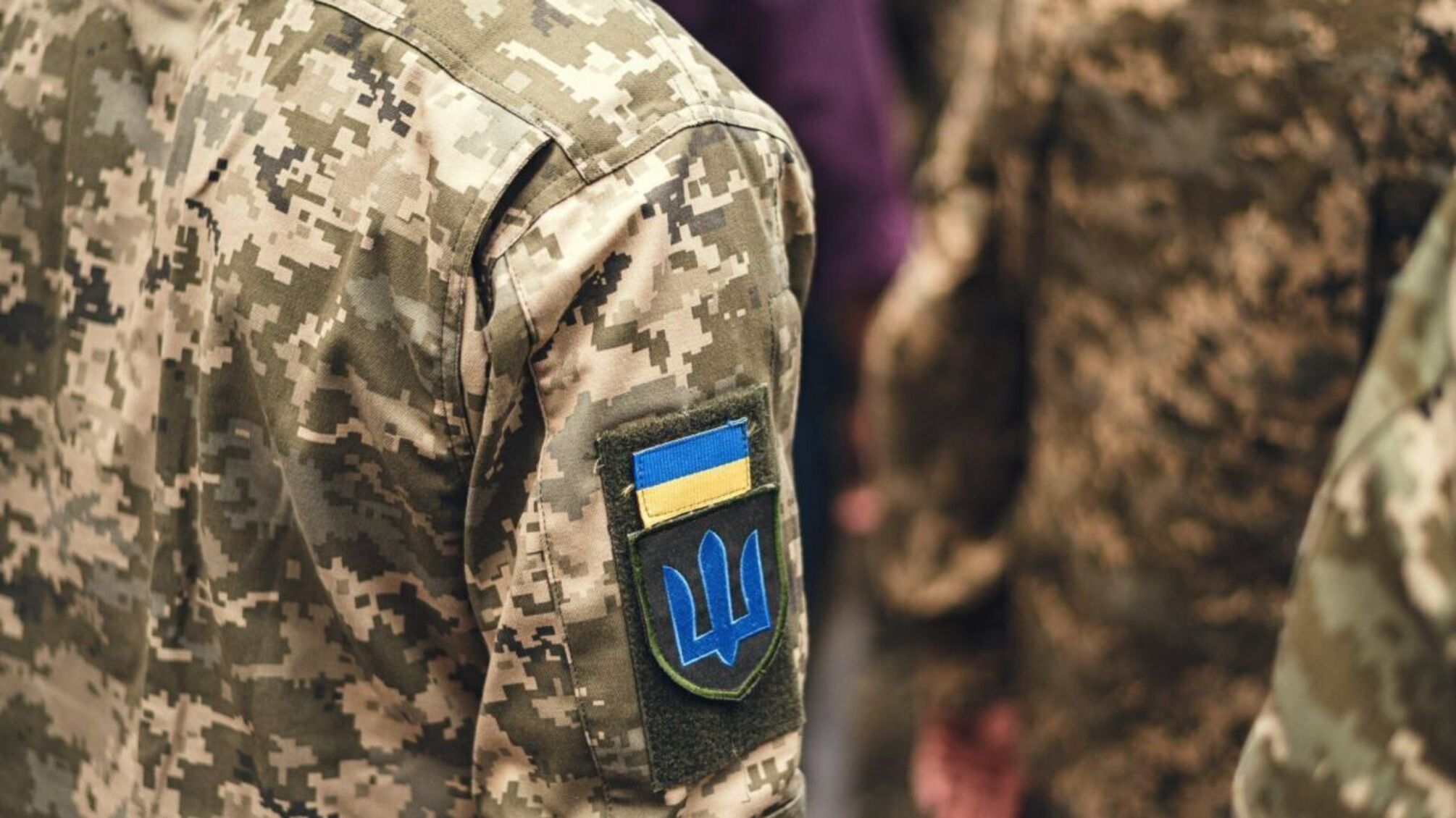 Во Львовской области мужчина атаковал военного ТЦК кухонным инструментом во время проверки документов