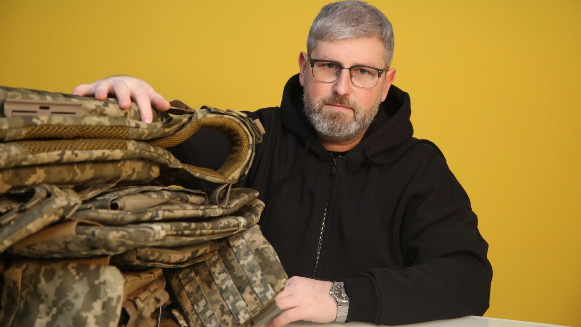 Игорь Хмурый представляет спецпроект о срыве обеспечения ВСУ бронежилетами