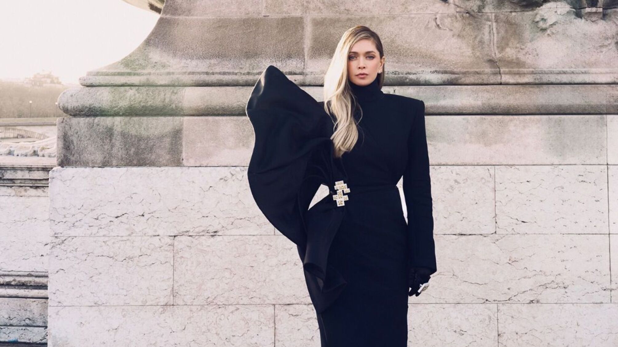 Вера Брежнева выпустила первый электронный трек Day & Night