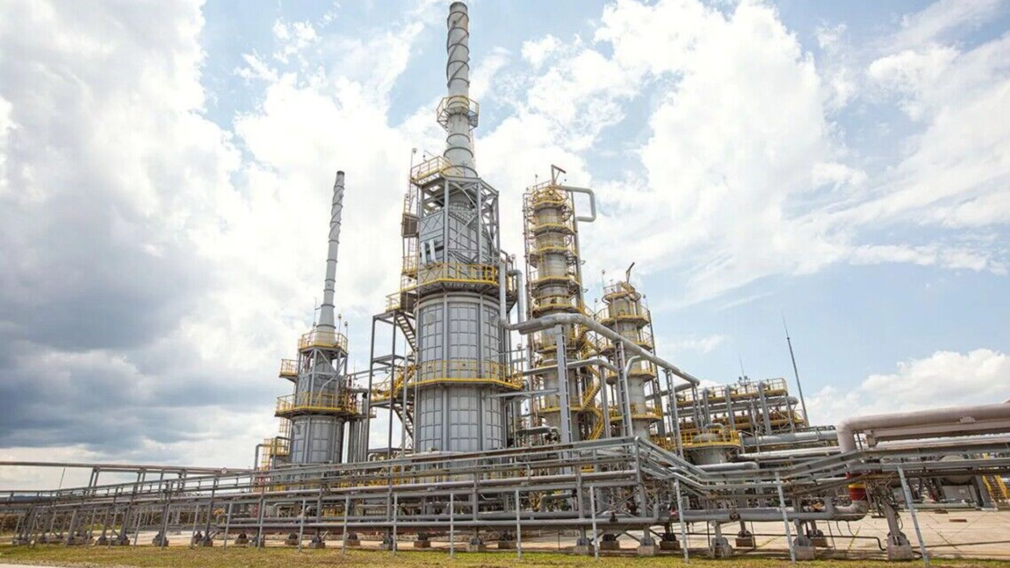 Удар по Ильскому НПЗ