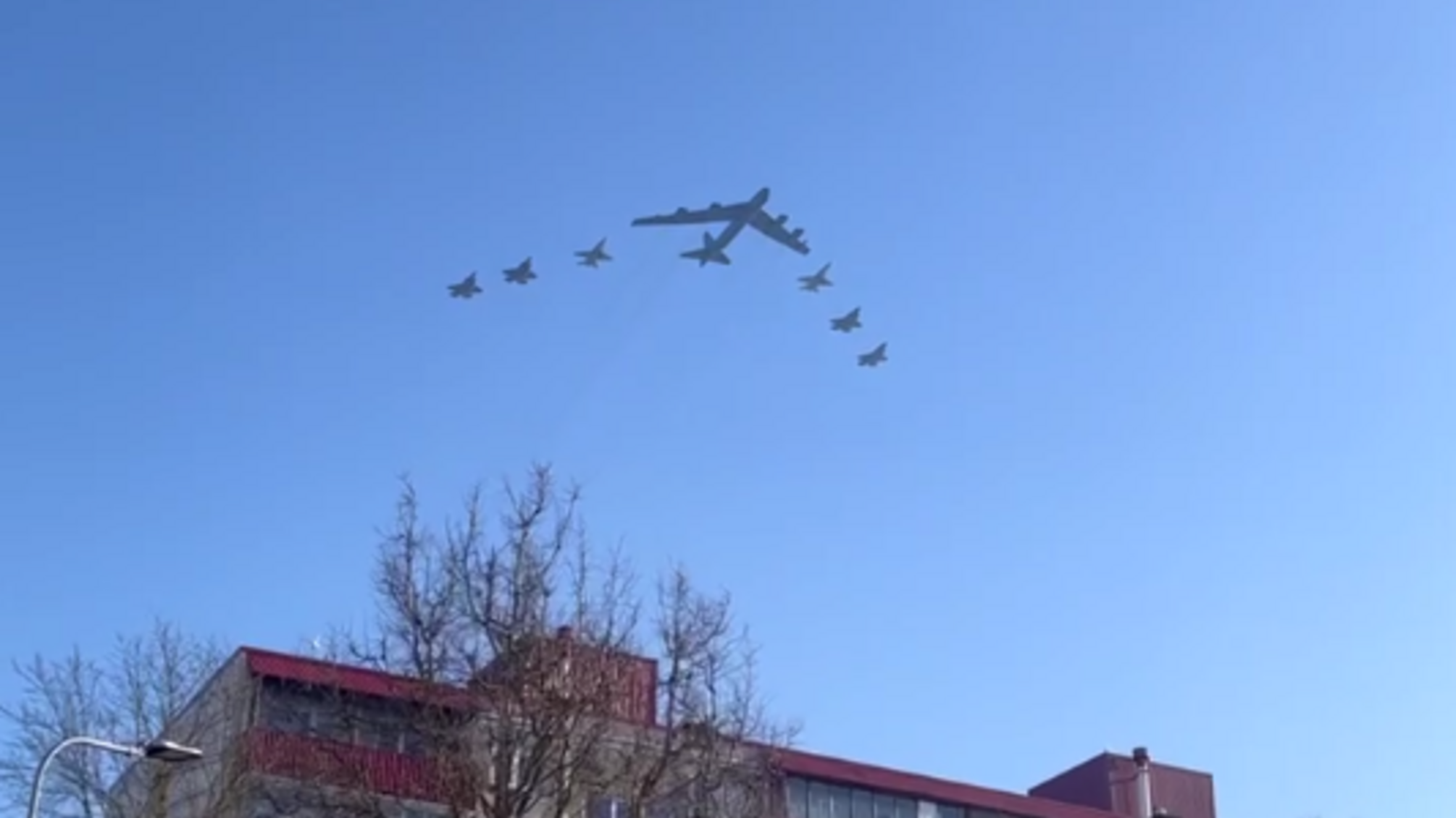 Вблизи российской границы был замечен стратегический ядерный истребитель Эстонии