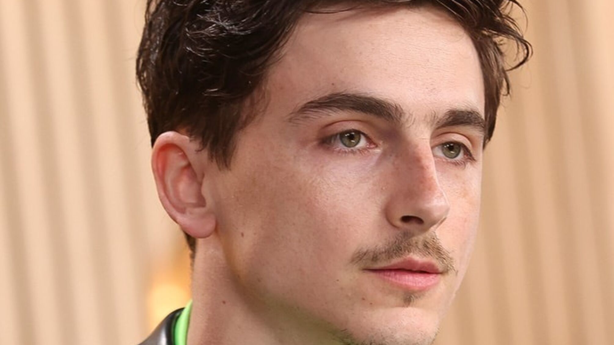 Часы за $25 000: Тимоти Шаламе удивил аксессуаром Cartier на SAG Awards