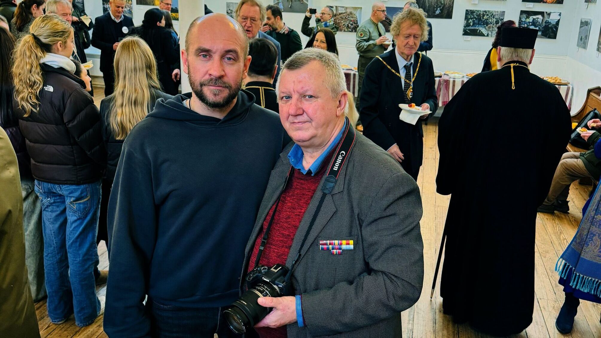 Выставка Александра Клименко стала частью мероприятий к годовщине войны в Украине