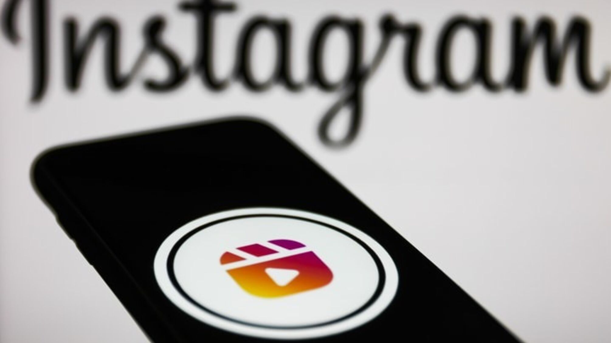 Meta может сделать Reels отдельным приложением на фоне проблем TikTok в США