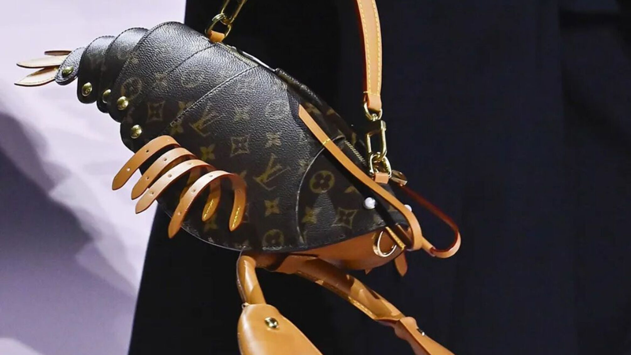 Louis Vuitton випустив клатч у формі омара за 18 000 доларів