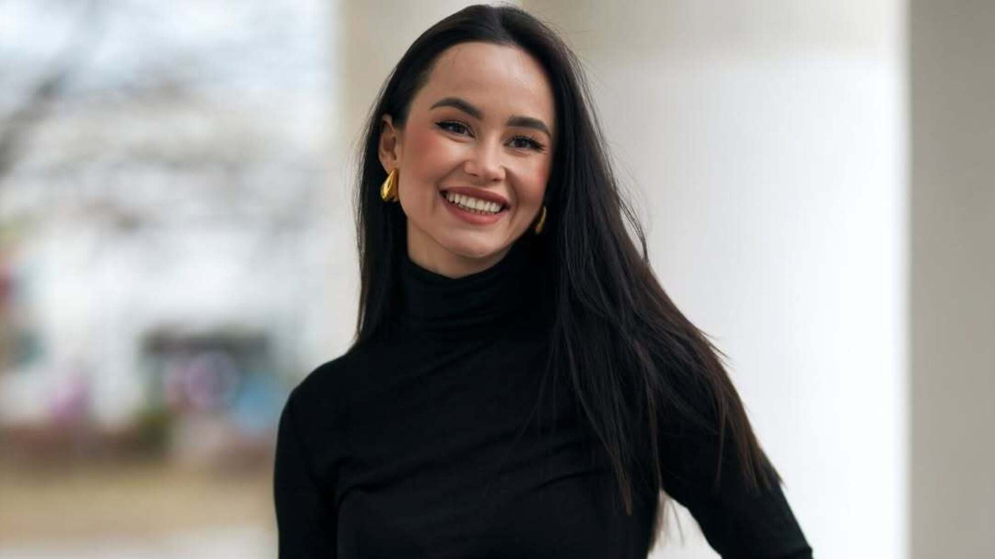 Татьяна Парфильева похвасталась огромным букетом красных роз