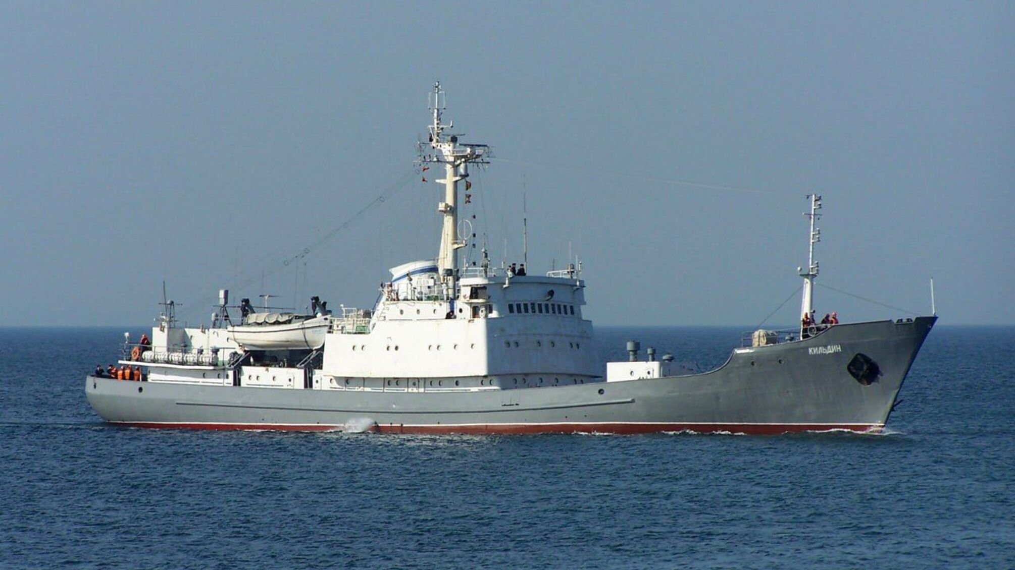 Корабль Kildin дрейфует возле Сирии после пожара: НАТО следит за ситуацией