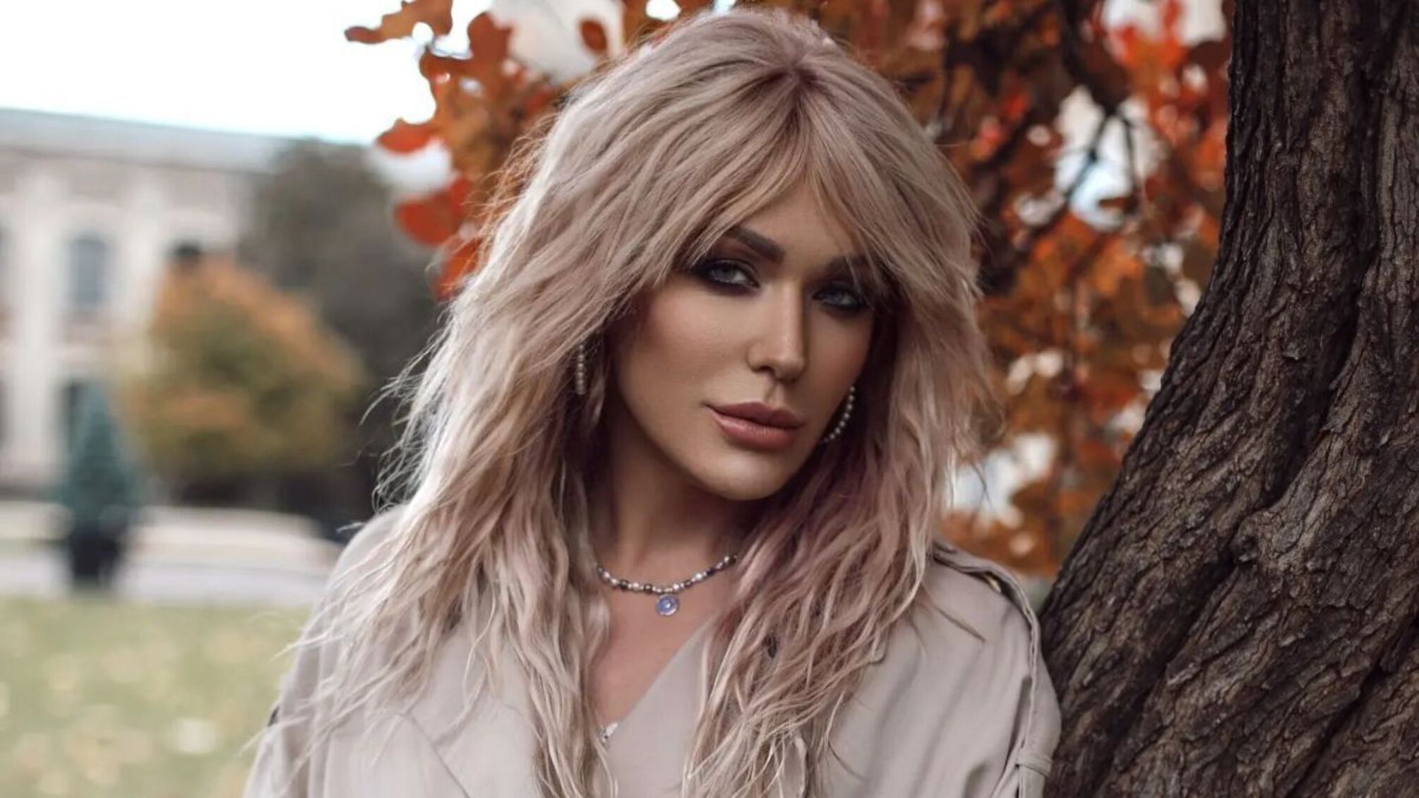 Монро отправилась в командировку