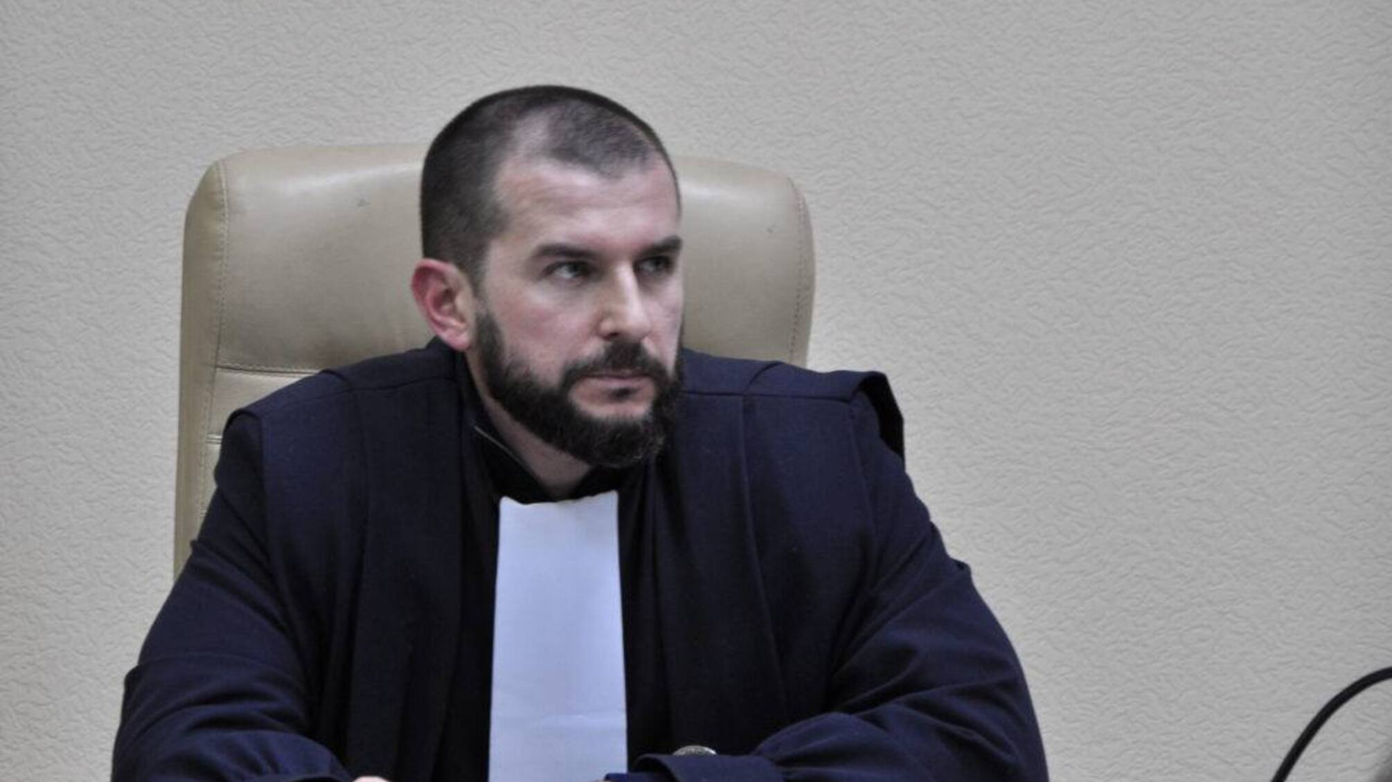 Суддя з Єнакієвого допоміг Vbet розблокувати рахунки в Україні