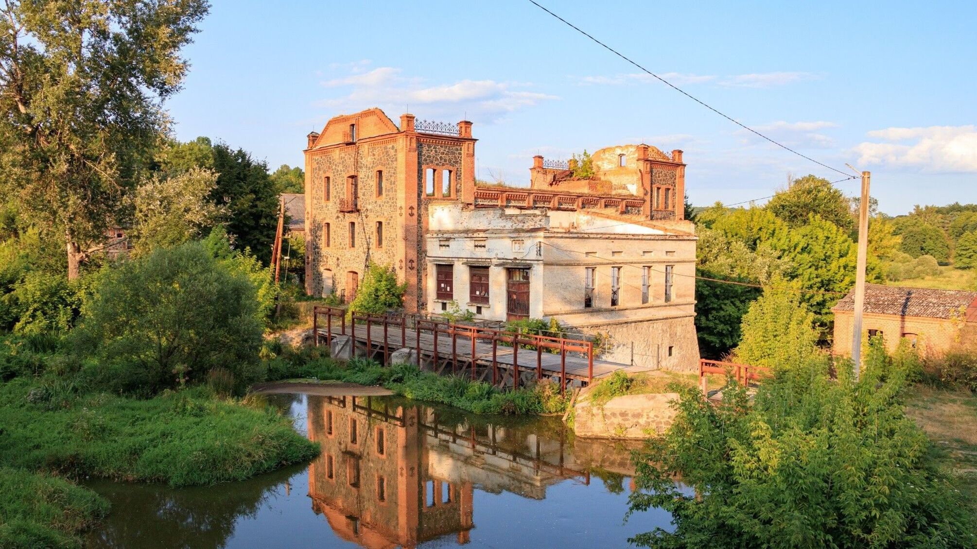 Водяний млин Потоцьких у Сокільці