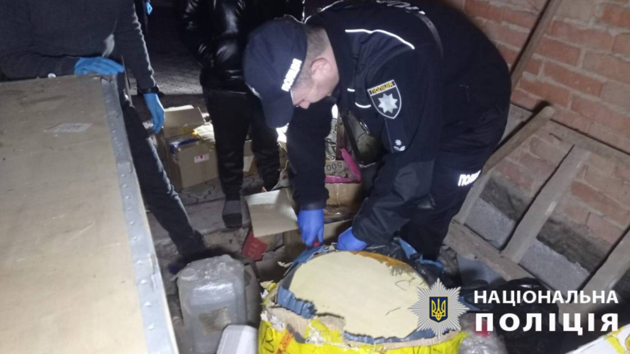 Наркобізнес на пів мільйона щомісяця: у Вінниці викрили Telegram-дилера