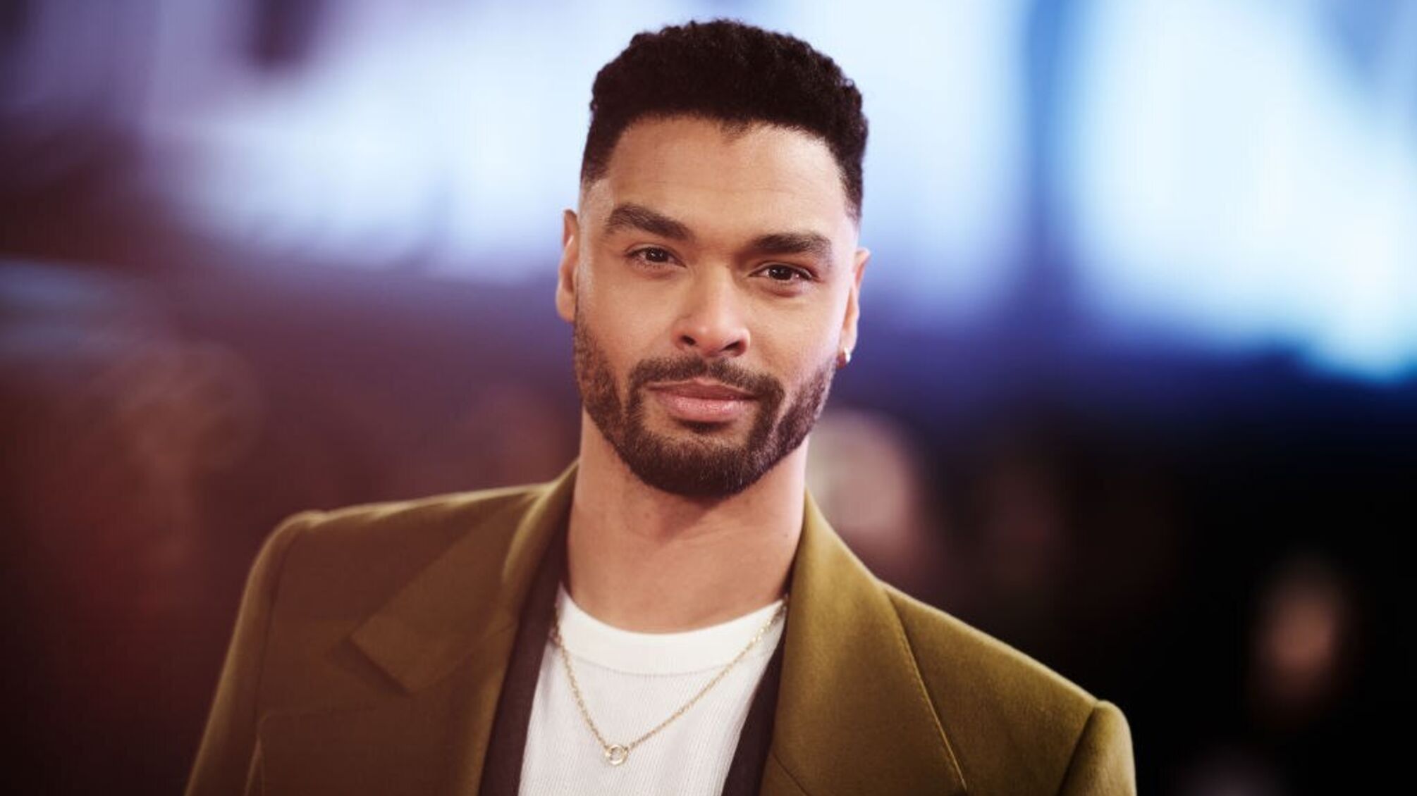 Звезда 'Бриджертонов' Реже-Жан Пейдж сыграет главную роль в новой экранизации 'Графа Монте-Кристо'