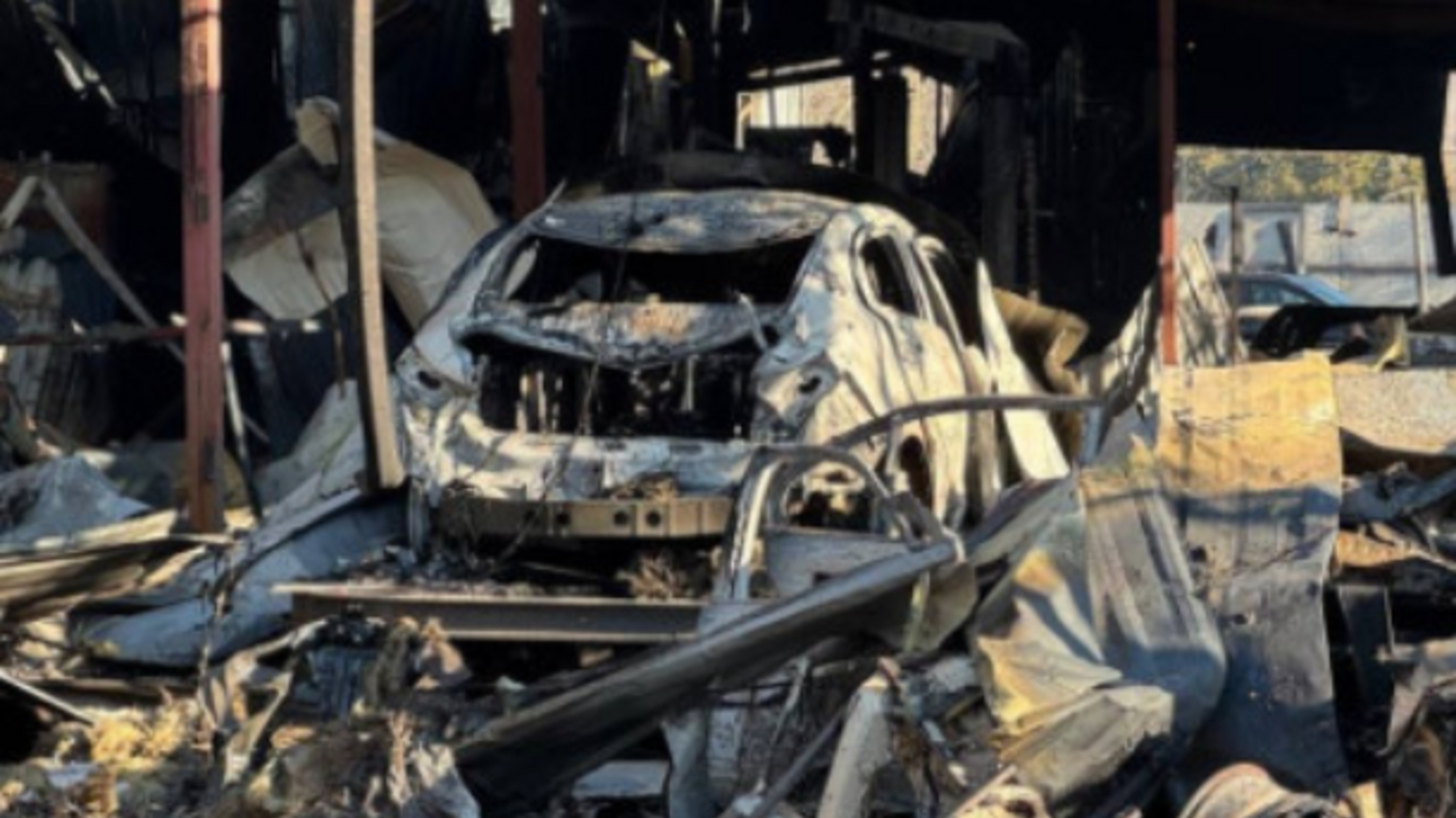 Росіяни знищили в Одесі автосервіс із елітними машинами