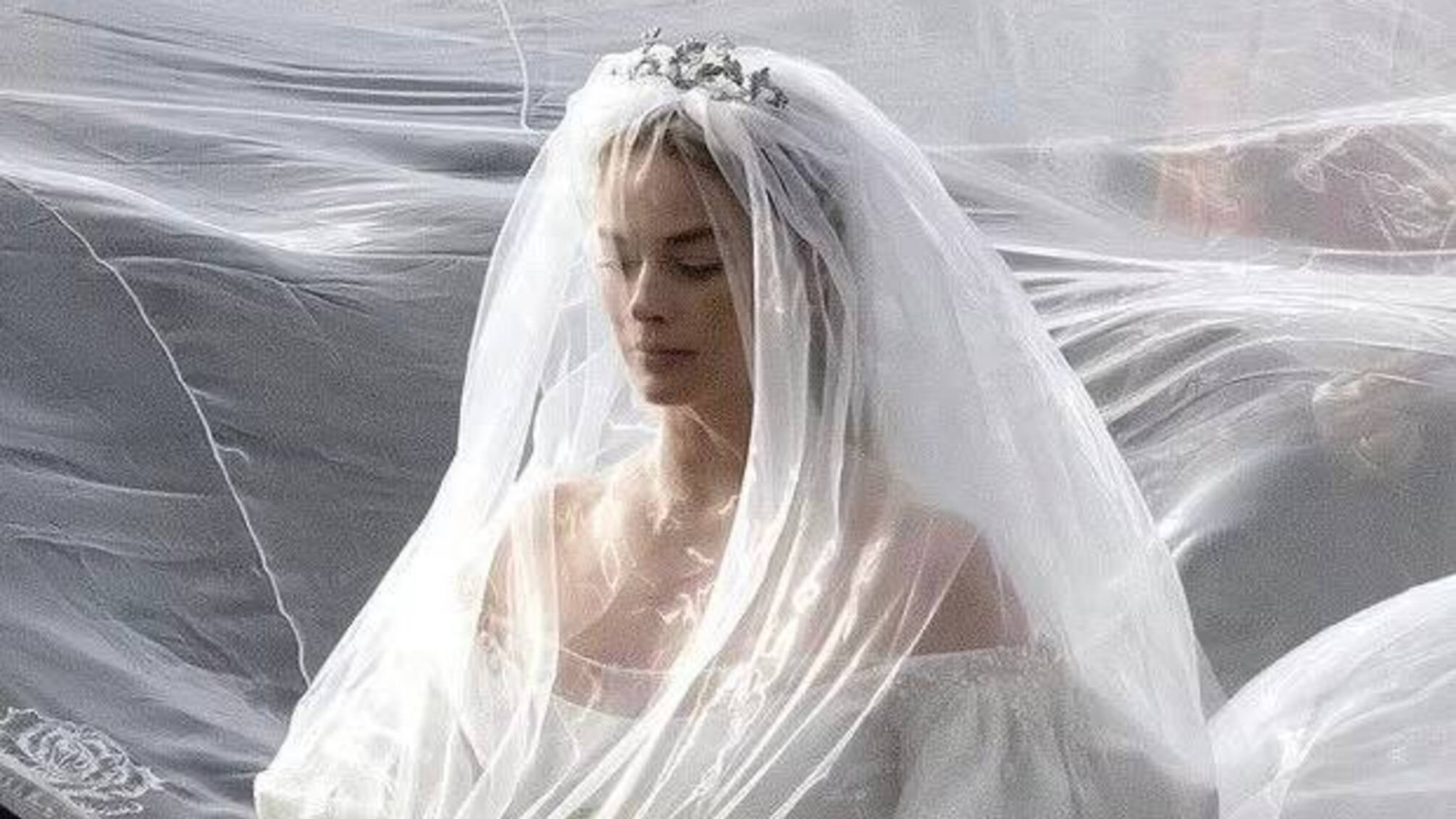 Марго Роббі після народження дитини повернулась до зйомок у новій екранізації «Грозового перевалу»