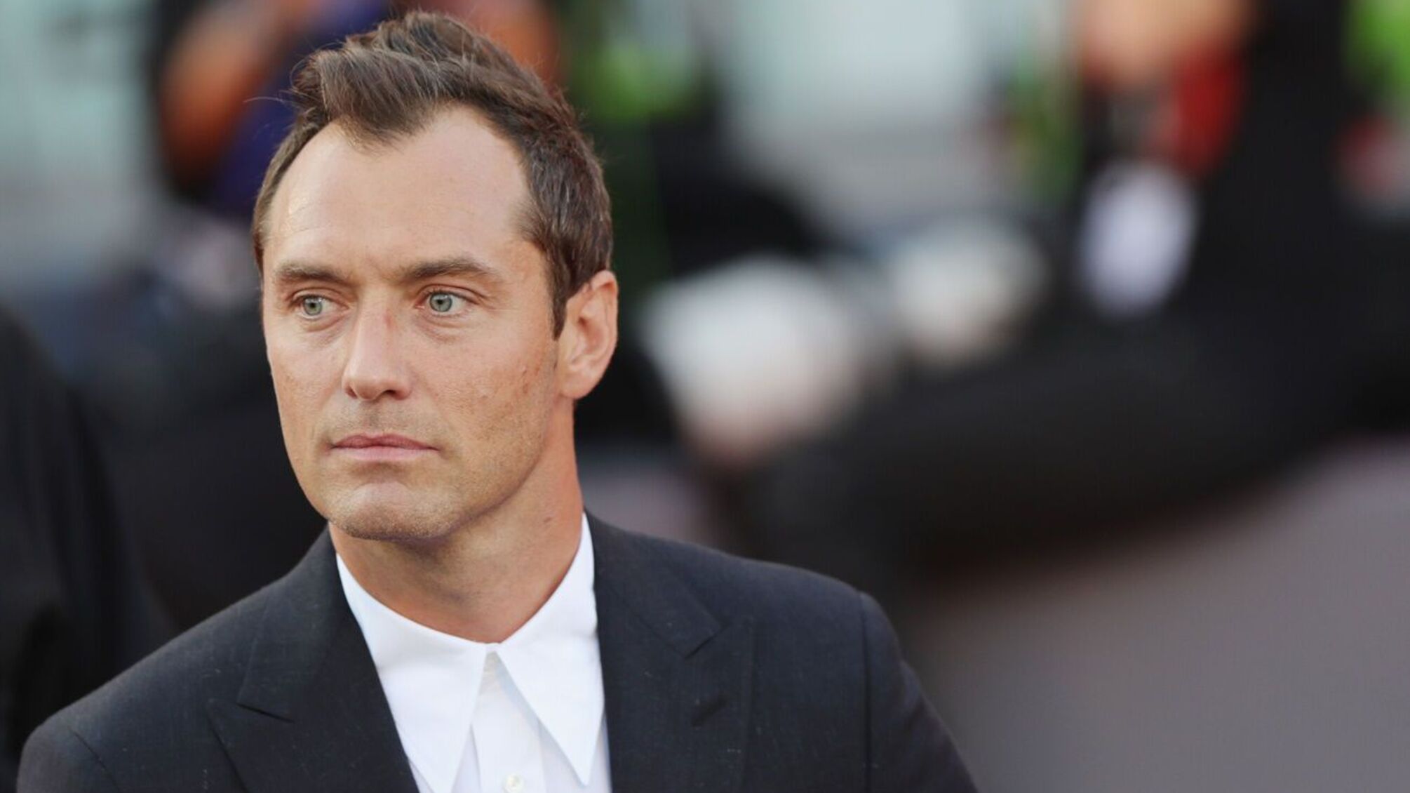 Джуд Лоу сыграет путина в фильме о России 90-х