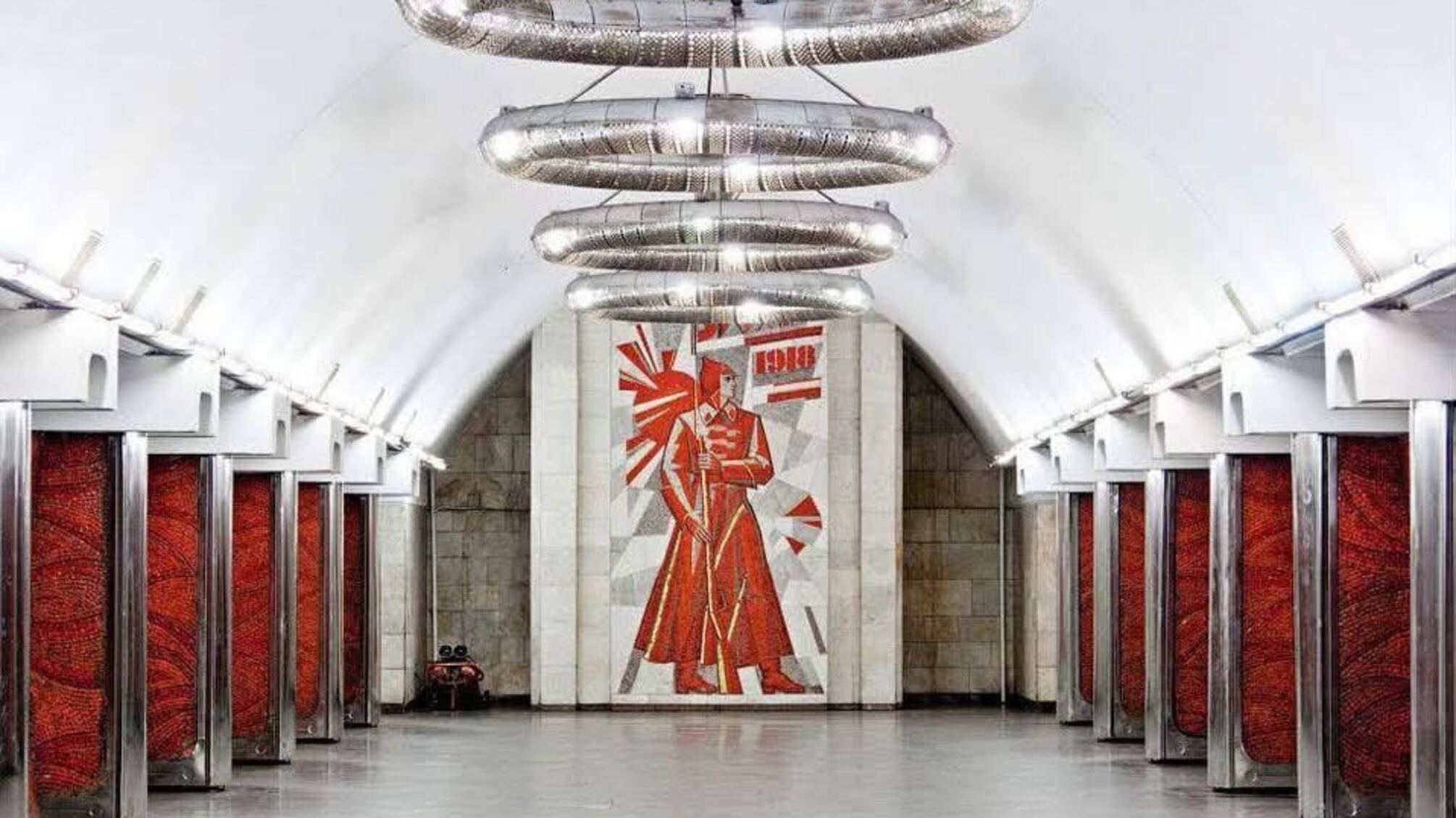 Советская мозаика 'Красноармеец'