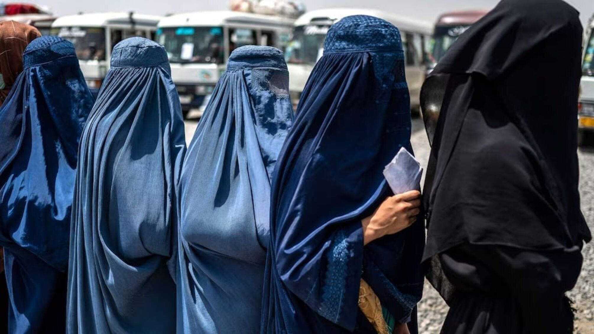 Правозащитницы из Афганистана просят об убежище