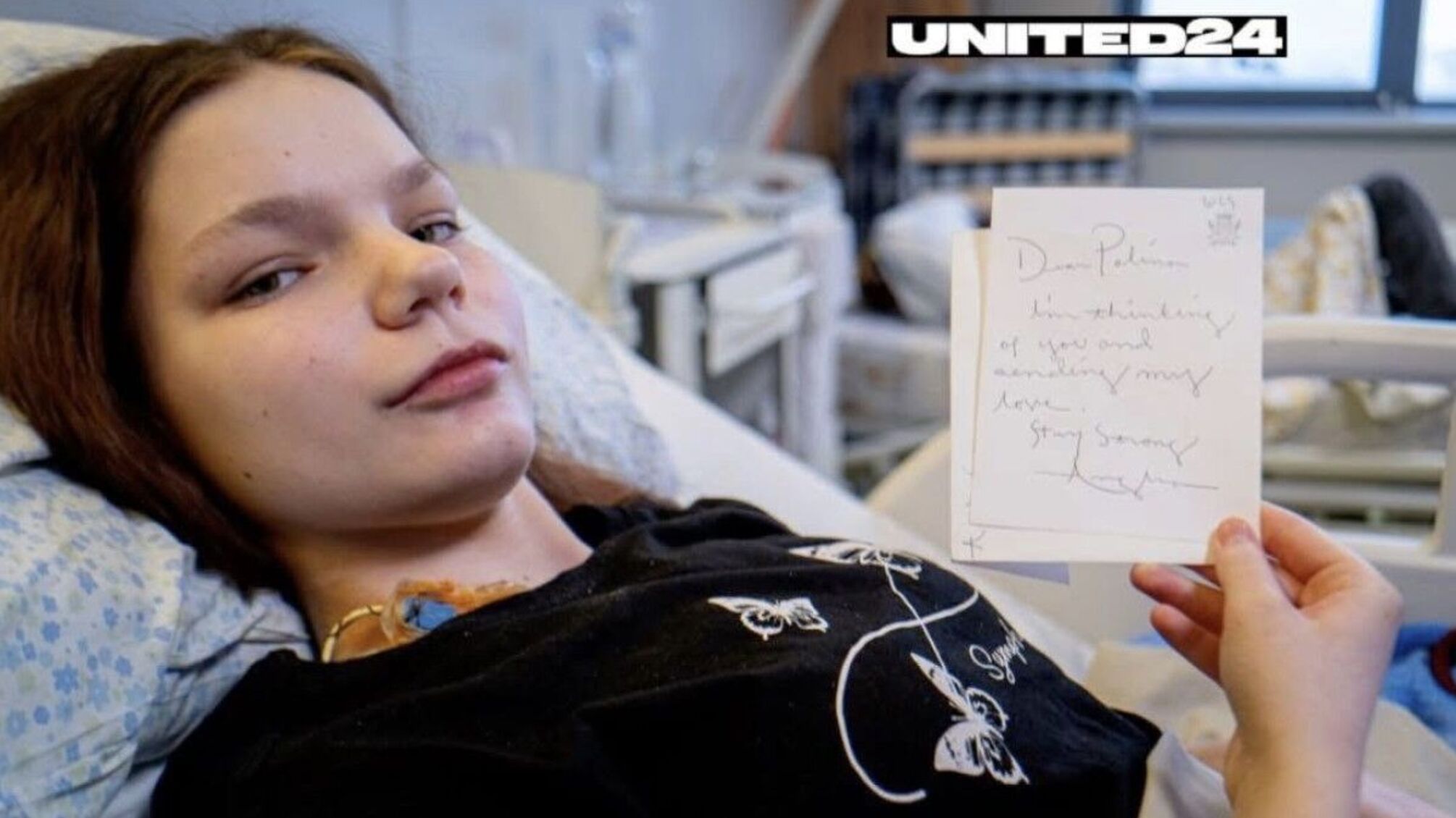 Анджеліна Джолі підтримала поранену українську дівчинку теплими словами