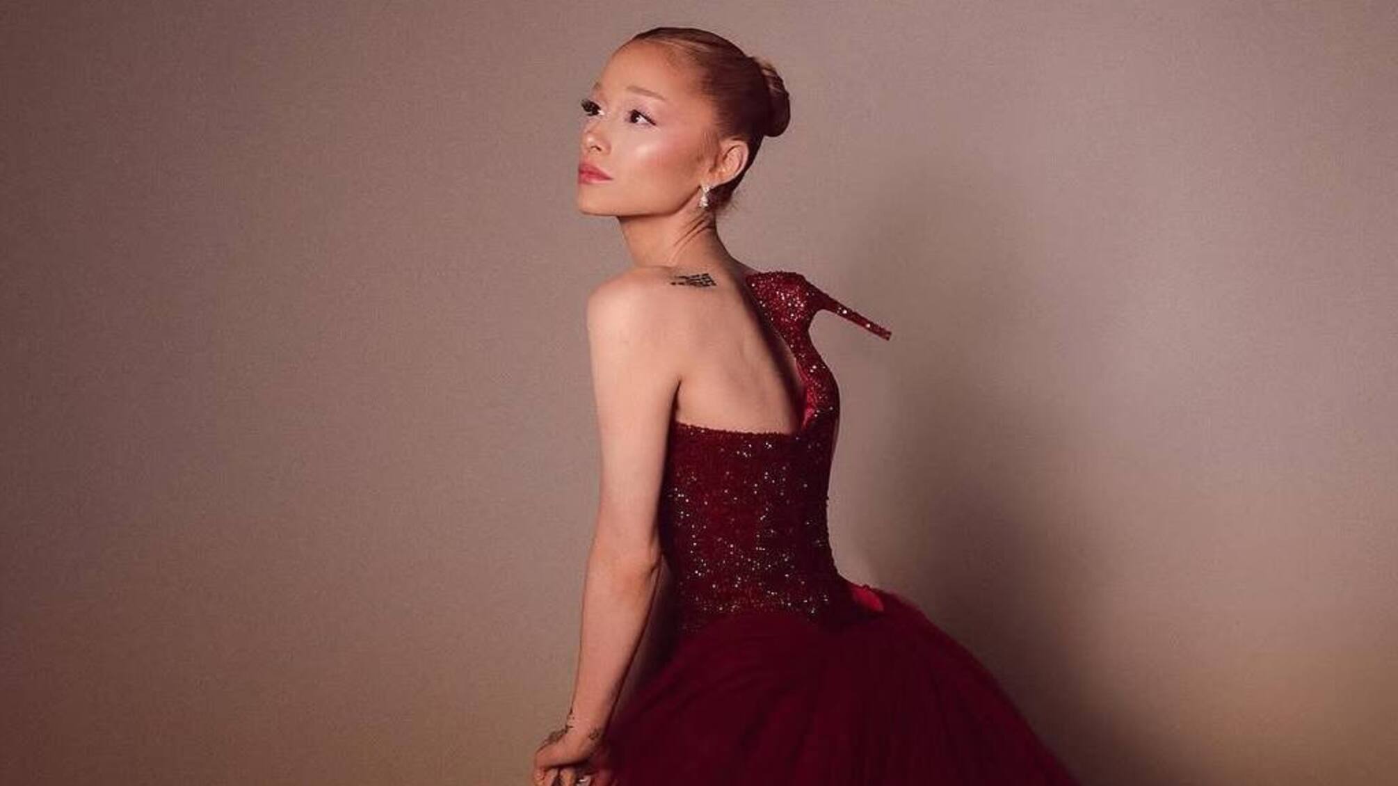 Schiaparelli показали процесс создания платья Арианы Гранде для 'Оскар' 2025