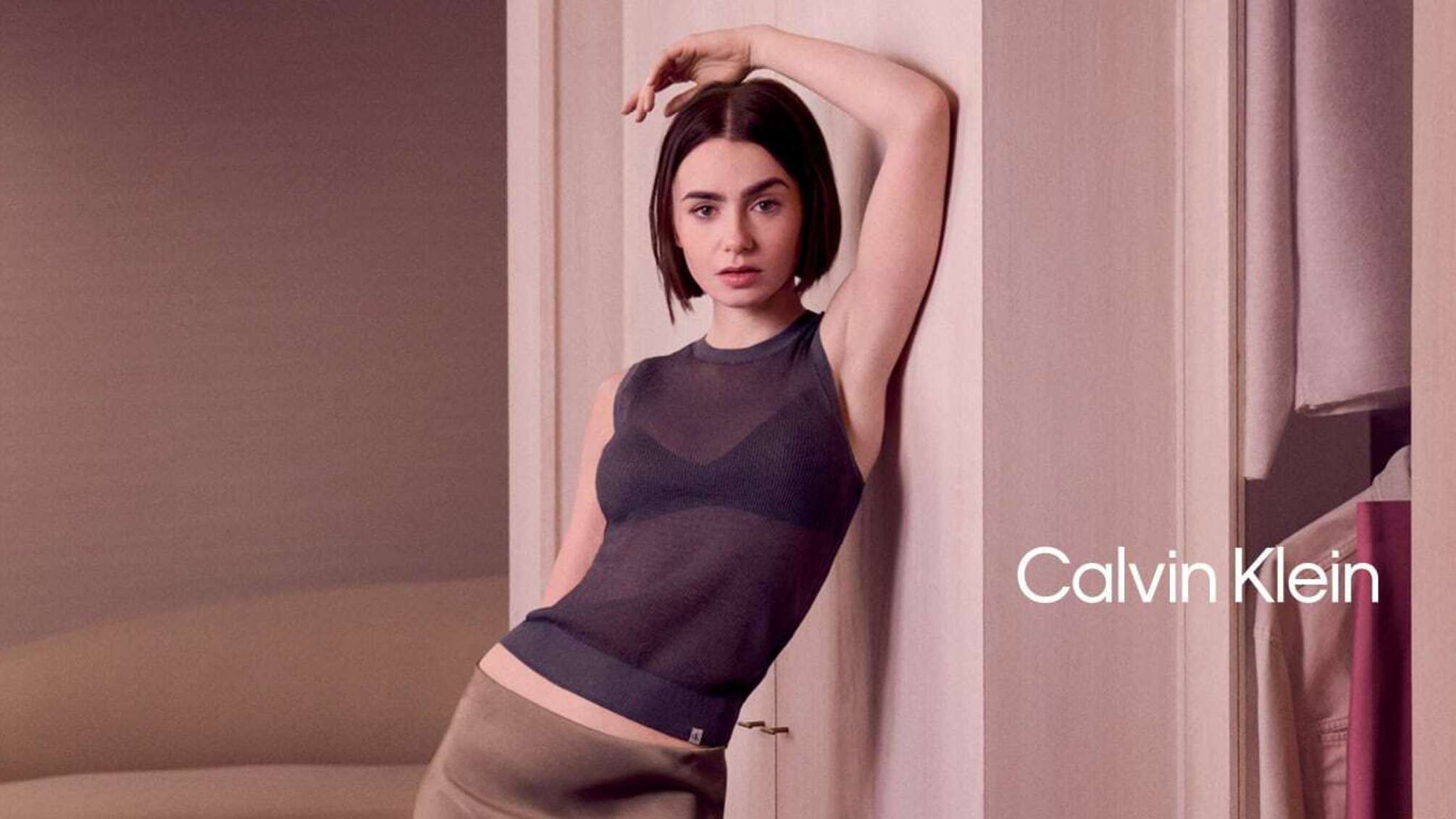 Лили Коллинз стала лицом весенней кампании Calvin Klein 2025