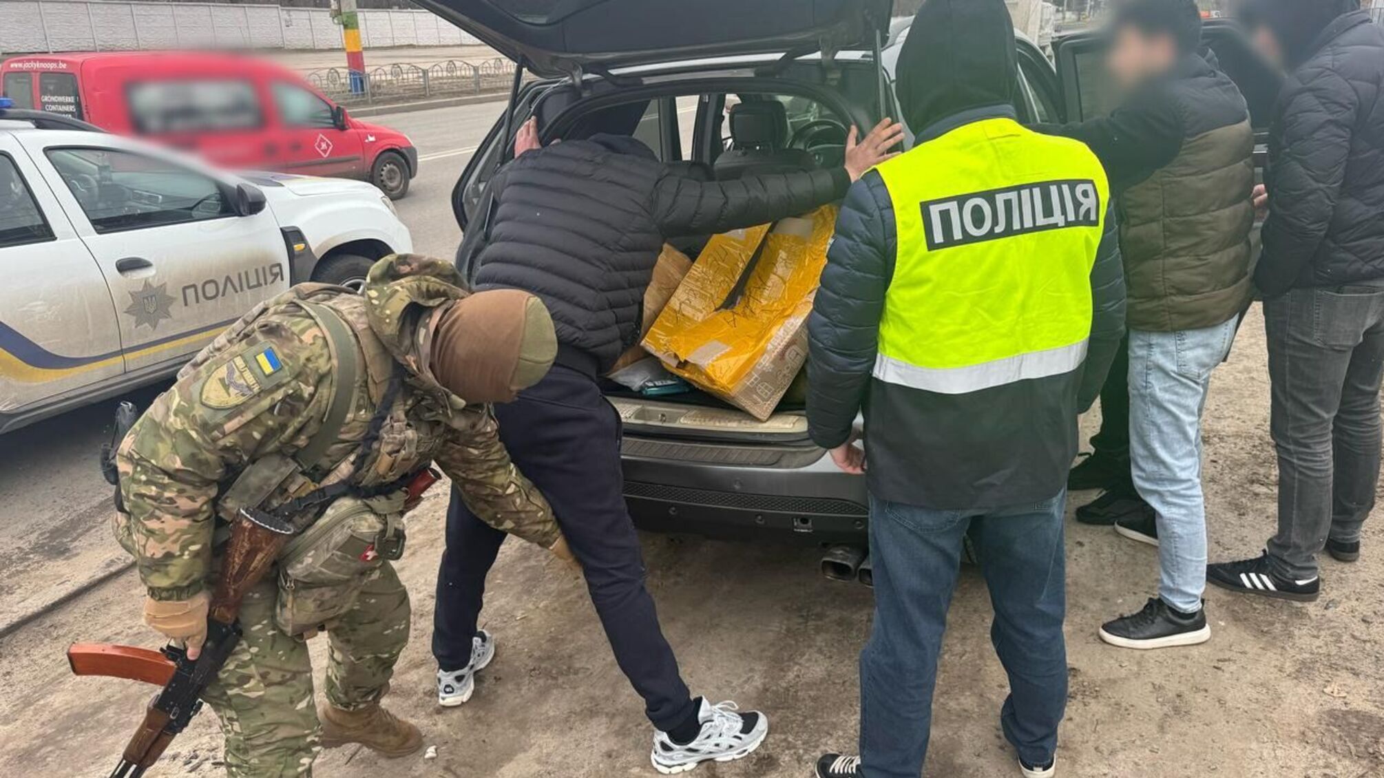 Трое харьковчан подозреваются в мошенничестве на миллионы гривен из-за телепередачи