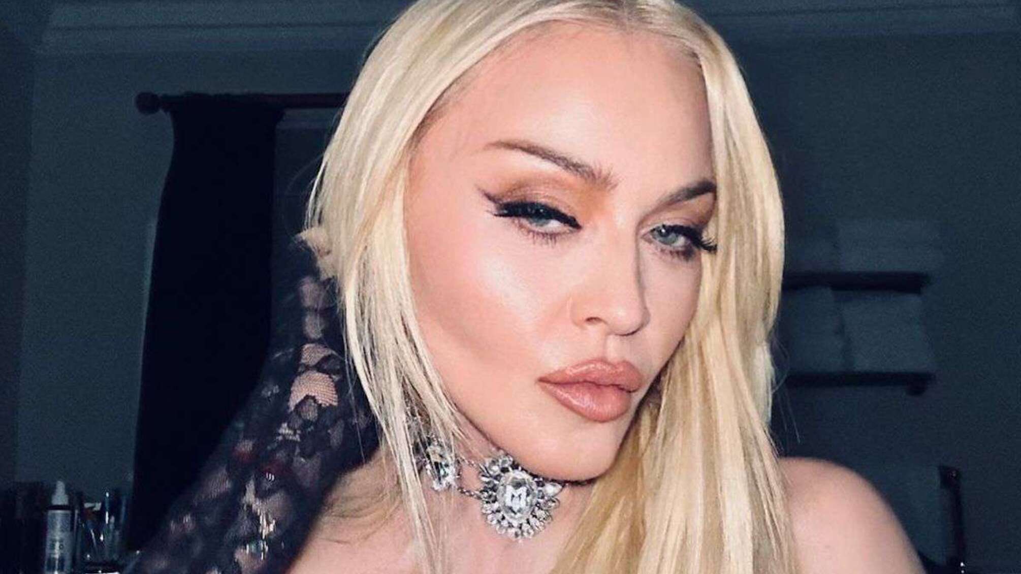 Без фильтров и ретуши: как выглядит Мадонна в обычной жизни