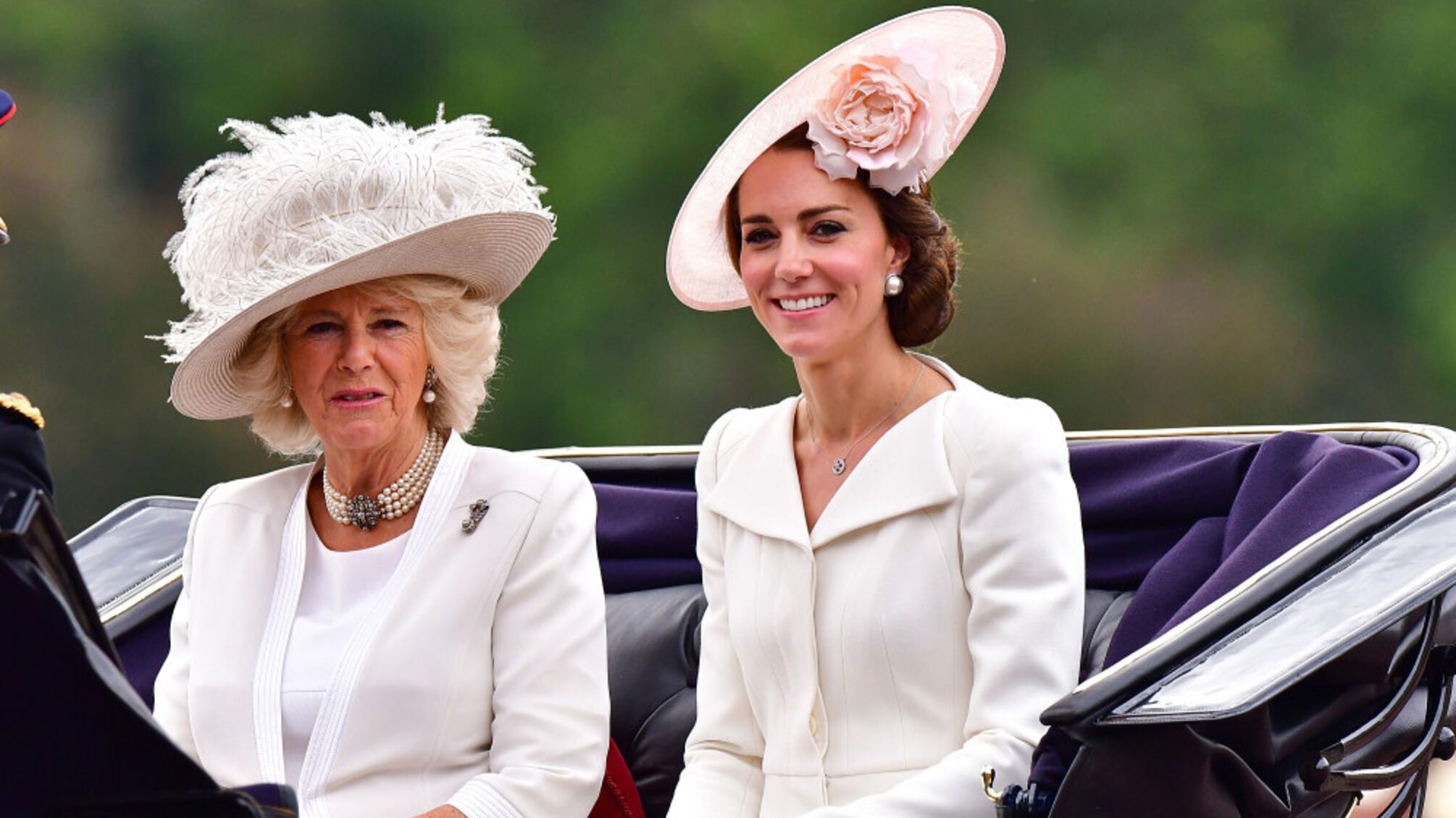 Образ Камиллы в Риме вызвал ассоциации с классикой стиля принцессы Уэльской