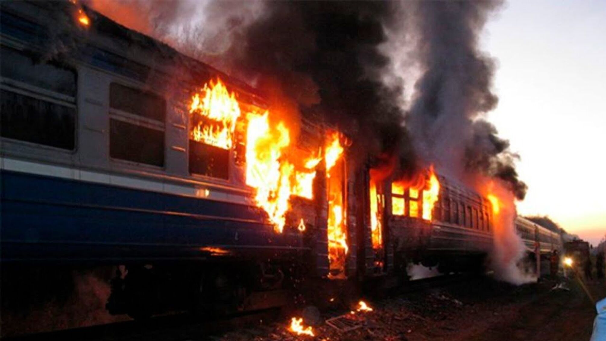 Железнодорожная война: в россии горят локомотивы, цистерны и системы сигнализации