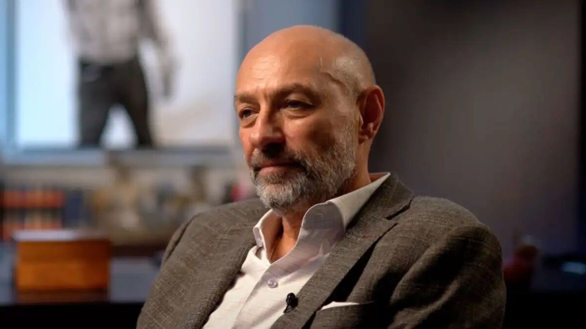 Олигарх на отдыхе: Боголюбов гуляет Веной, пока БЭБ молчит