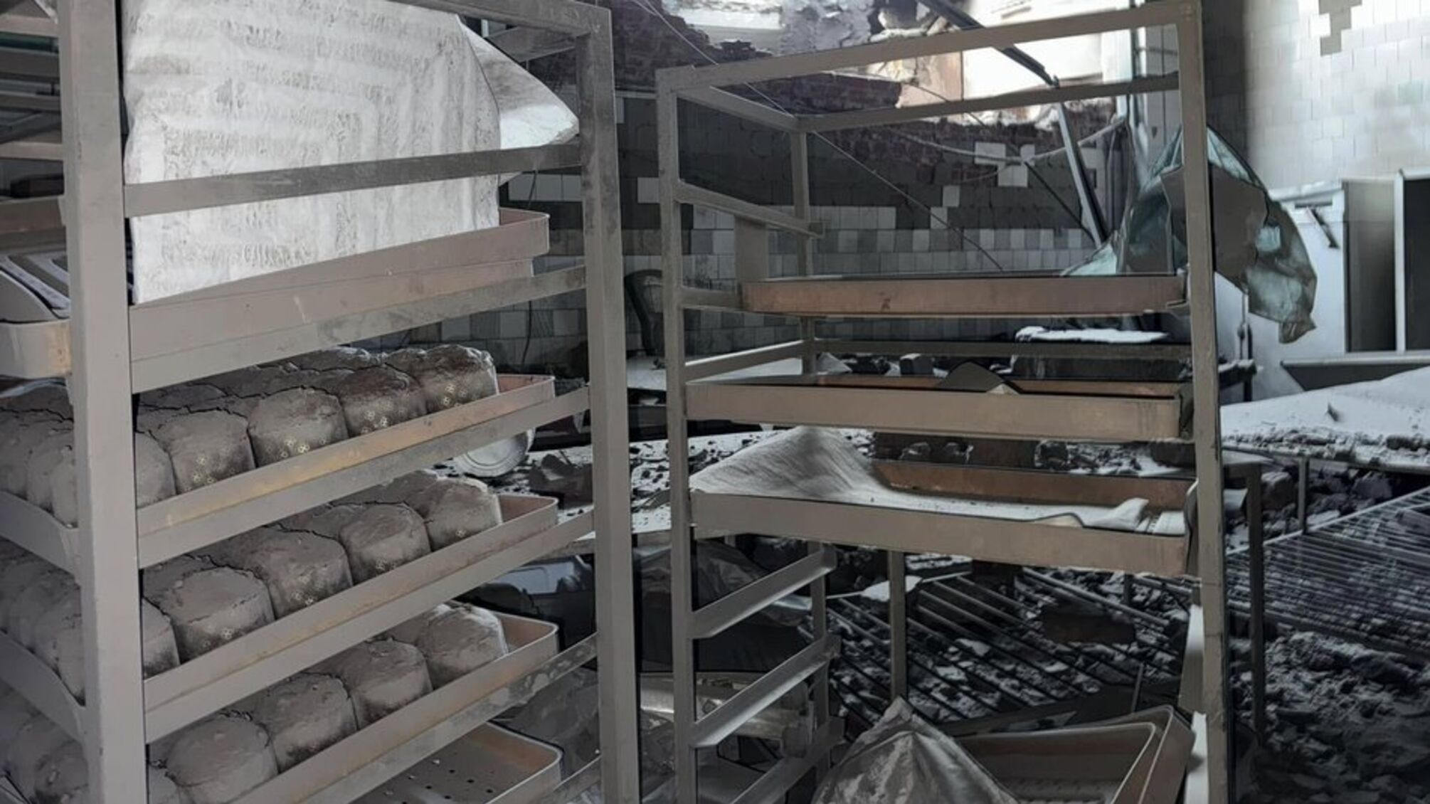 В Сумах 'шахеды' ударили по производству ремней: есть погибший